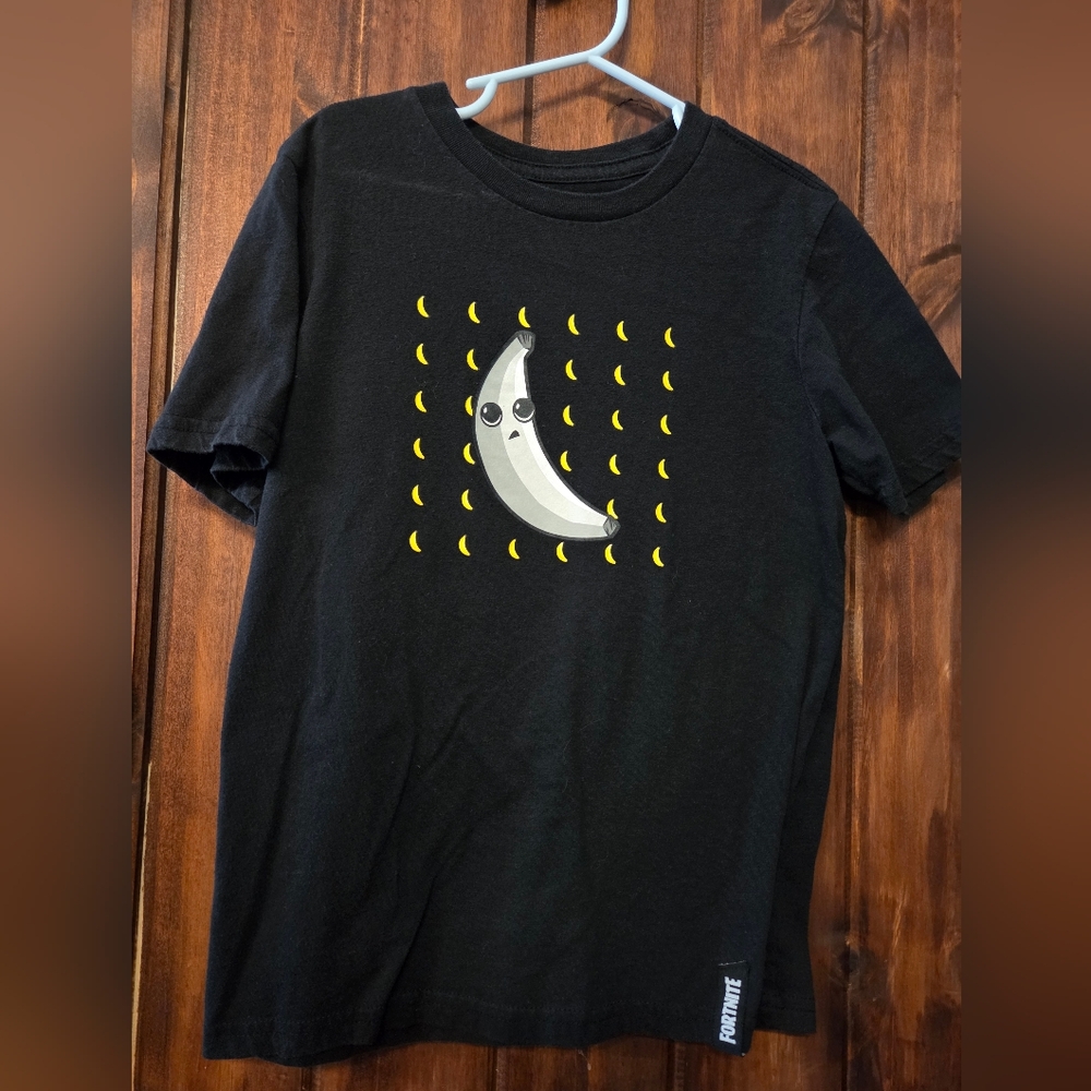 Boys Fortnite Tshirt Size 8 (M)